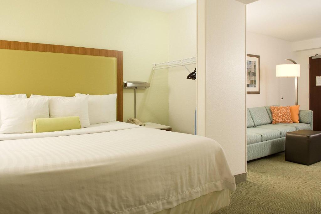 hotel-thumb
