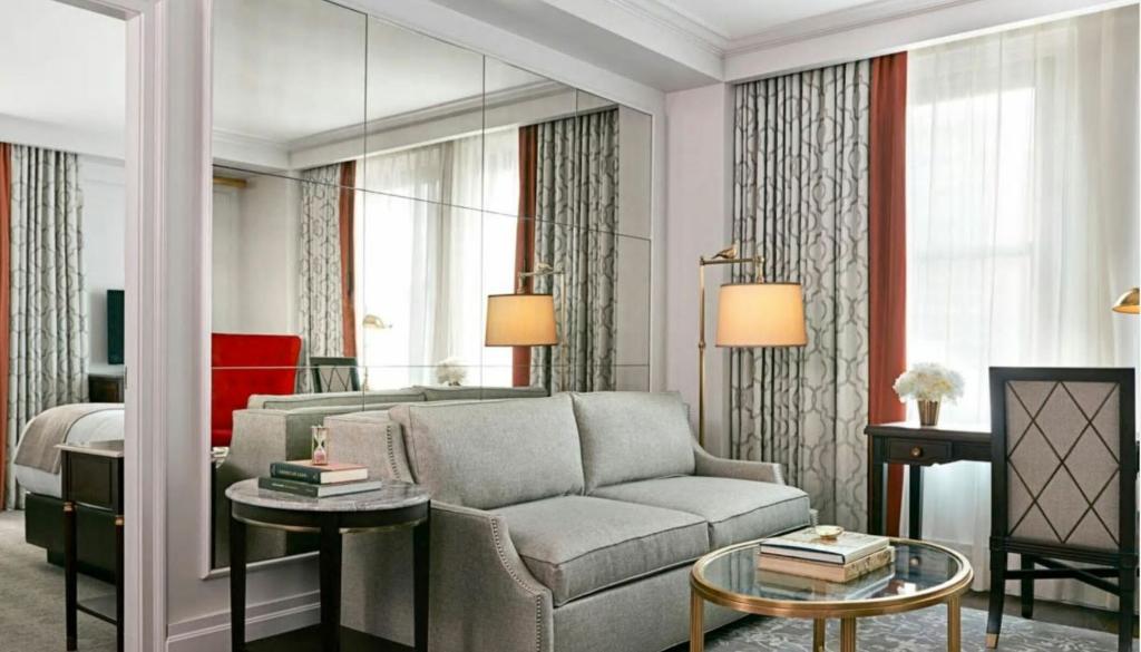 Gallery image of Intercontinental Hotels New York Barclay By Ihg