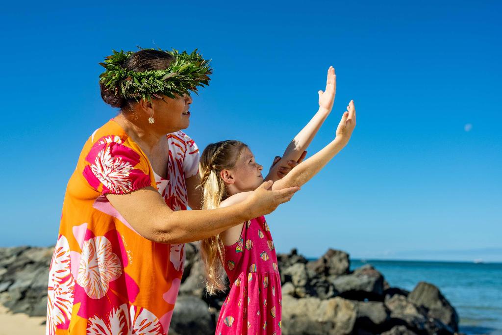 OUTRIGGER Reef Waikiki Beach Resort - Sports and Entertainment