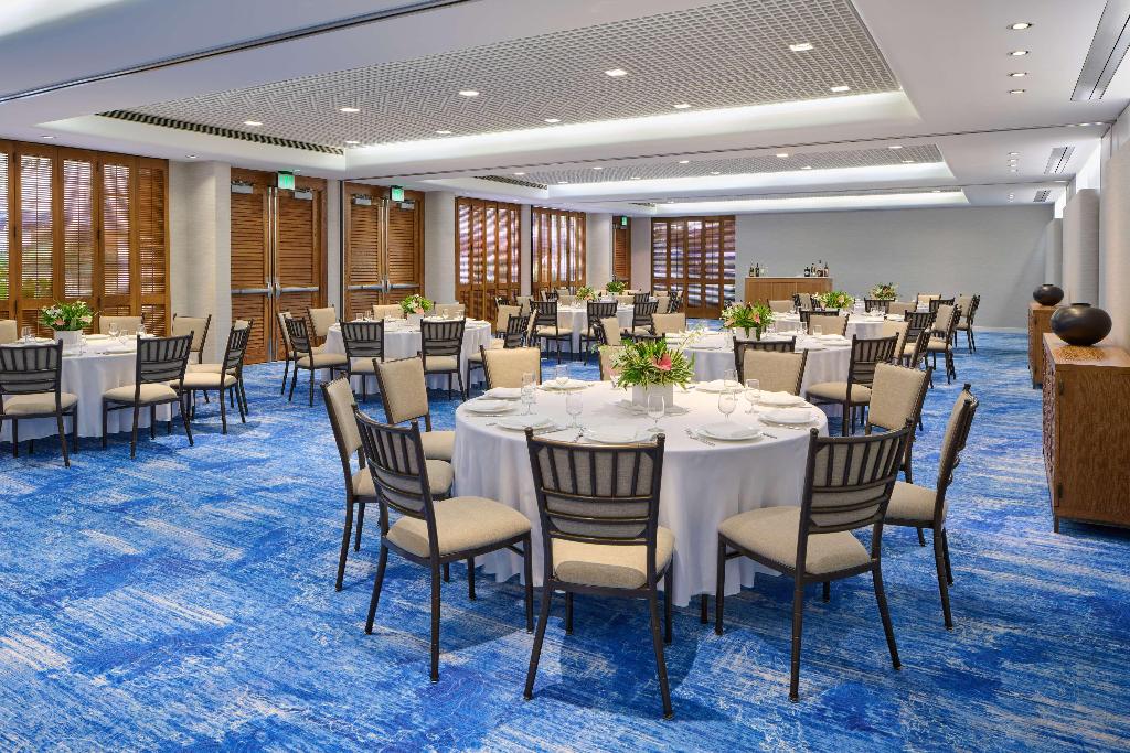 OUTRIGGER Reef Waikiki Beach Resort - Conferences