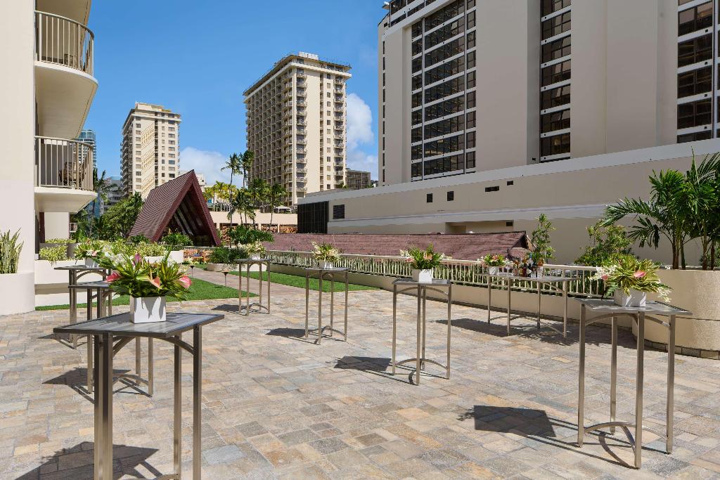 OUTRIGGER Reef Waikiki Beach Resort - Conferences