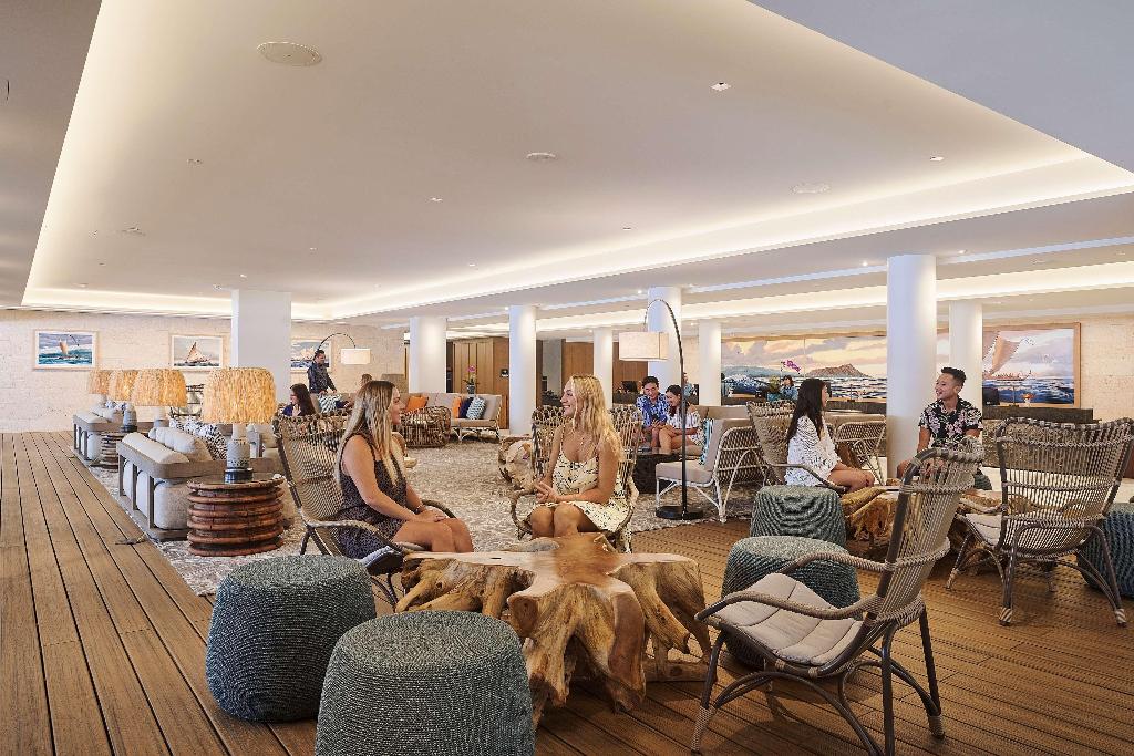 OUTRIGGER Reef Waikiki Beach Resort - Lobby
