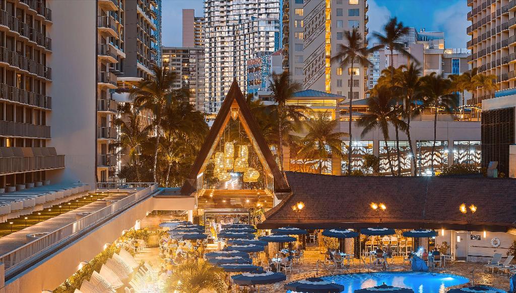 OUTRIGGER Reef Waikiki Beach Resort - Pool