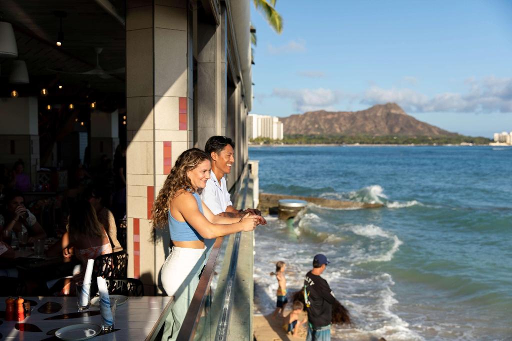 OUTRIGGER Reef Waikiki Beach Resort - Restaurant