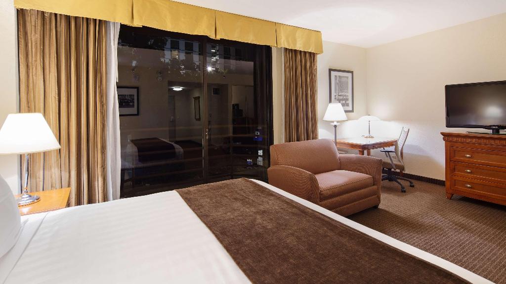 Best Western Plus Bayside Inn photo 195
