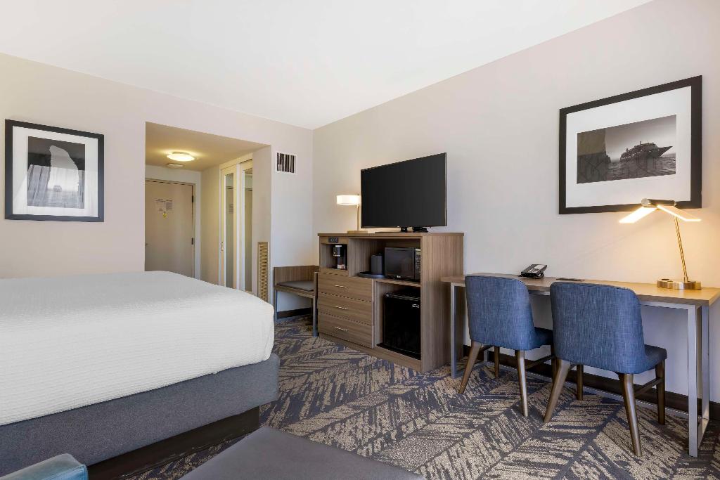 Best Western Plus Bayside Inn photo 48