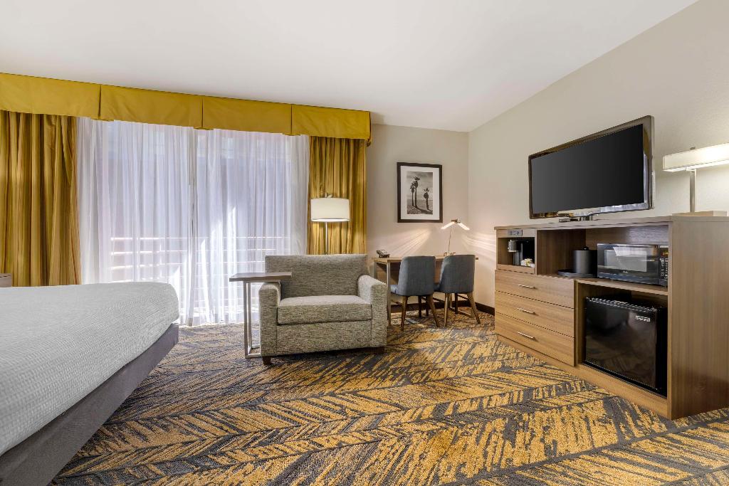 Best Western Plus Bayside Inn photo 173