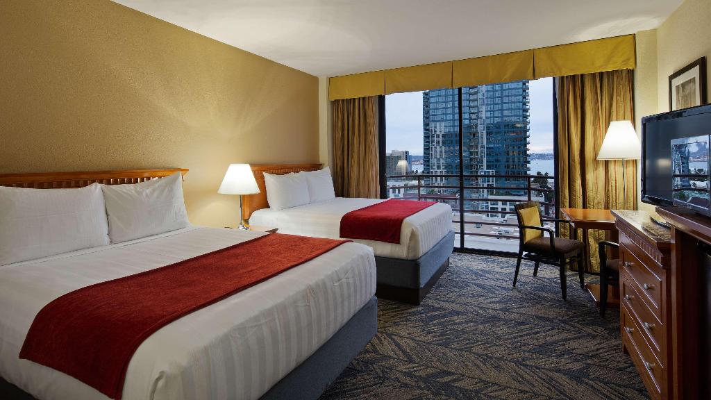 Best Western Plus Bayside Inn photo 71