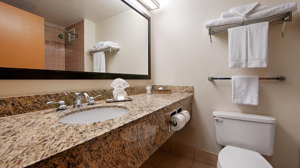 Best Western Plus Bayside Inn photo 76
