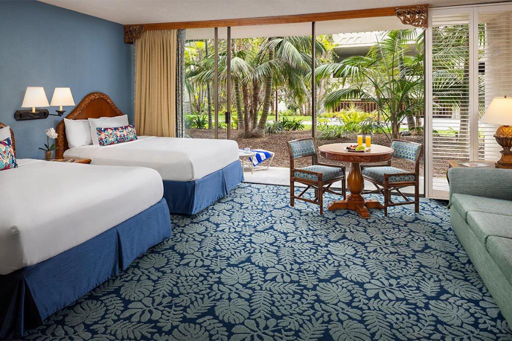 Catamaran Resort