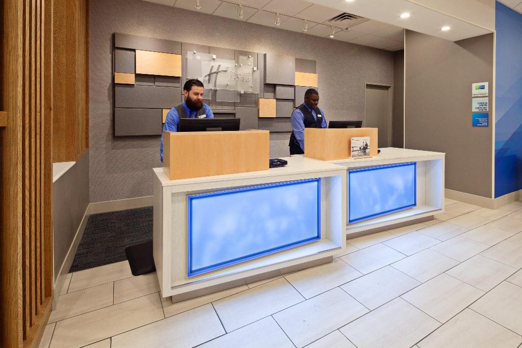 Hotel Holiday Inn Express Los Angeles Airport, USA, Los Angeles. Großes 21