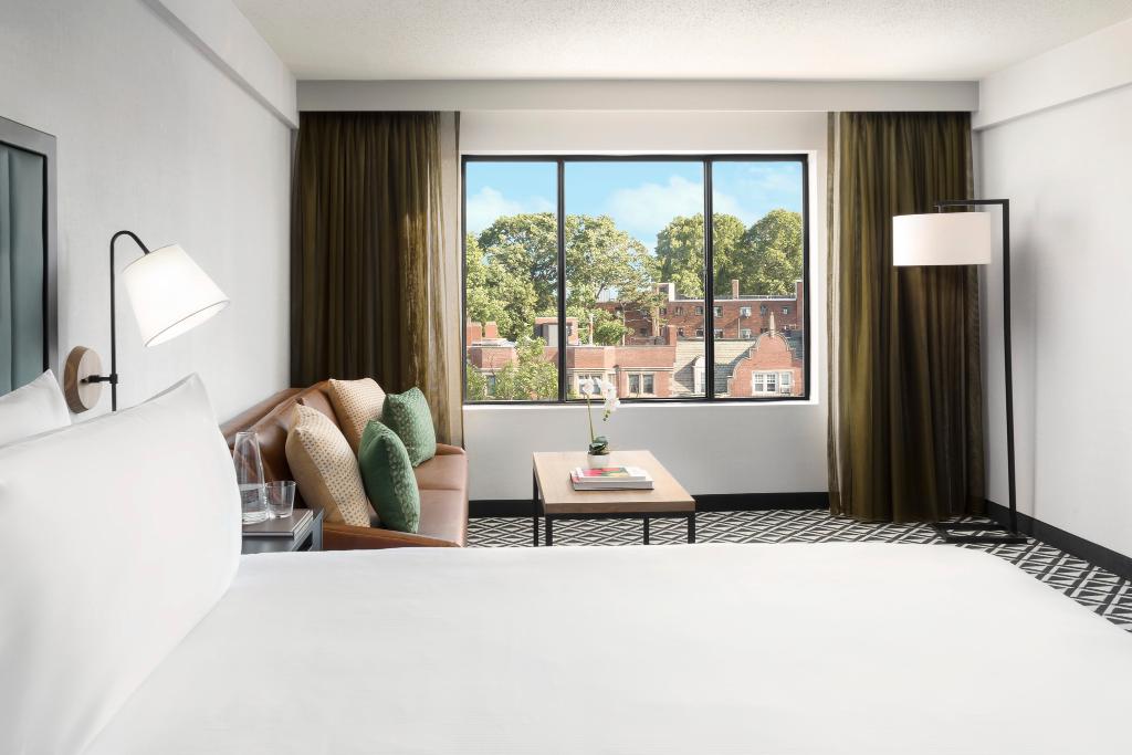 Holiday Inn Boston-Brookline photo 112