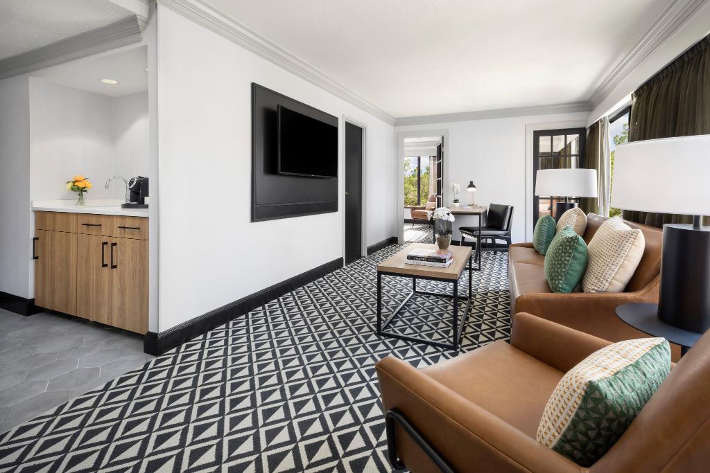 Holiday Inn Boston-Brookline photo 53