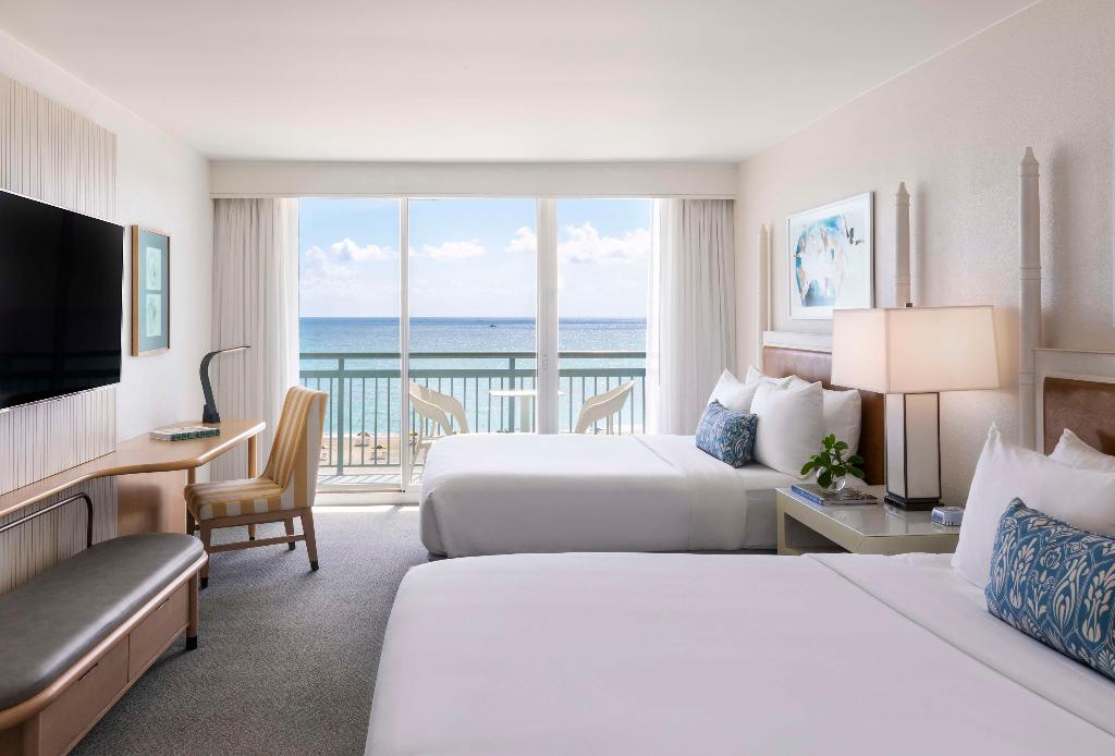 The Singer Oceanfront Resort, Curio Collection