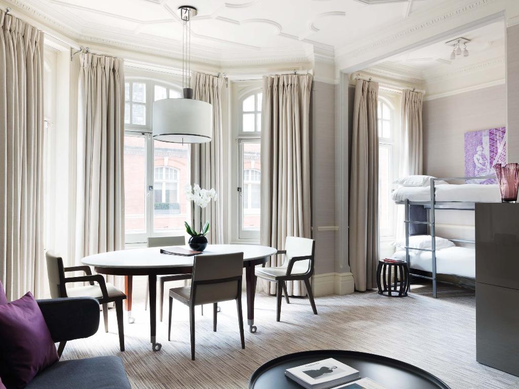Imagem da galeria de The Athenaeum Hotel & Residences