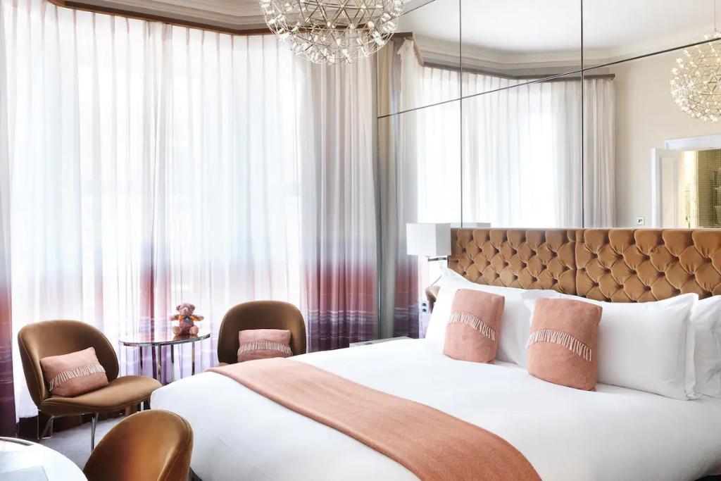 Imagem da galeria de The Athenaeum Hotel & Residences