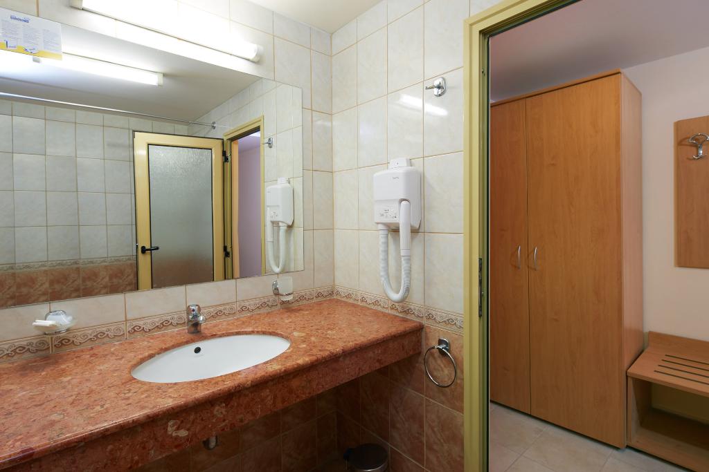 Diamond Hotel