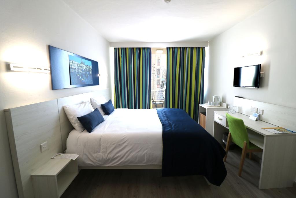 hotel-thumb