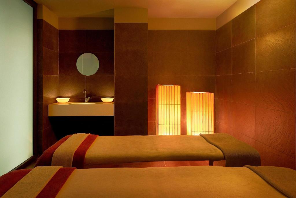 hotel-thumb