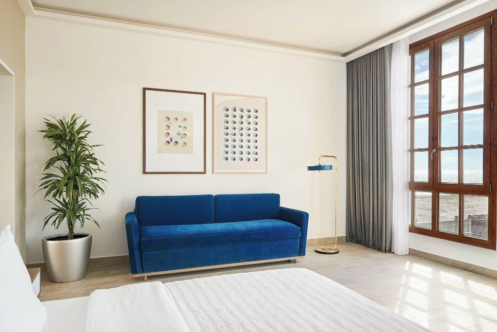 hotel-thumb