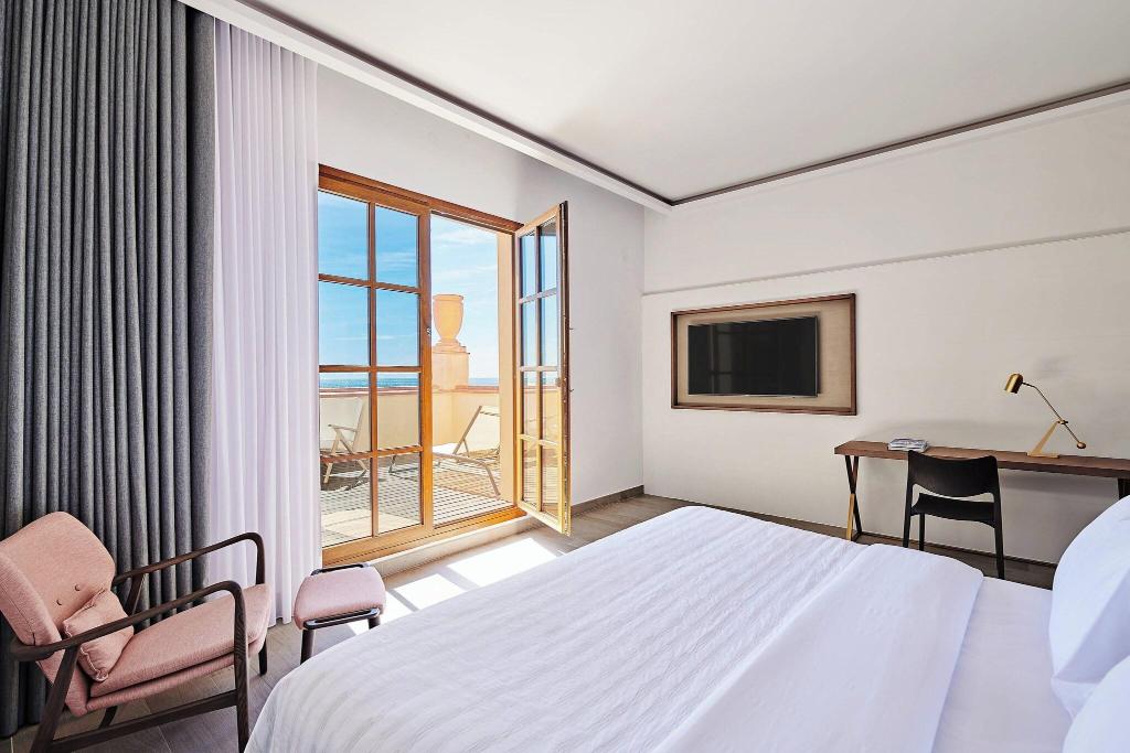 hotel-thumb