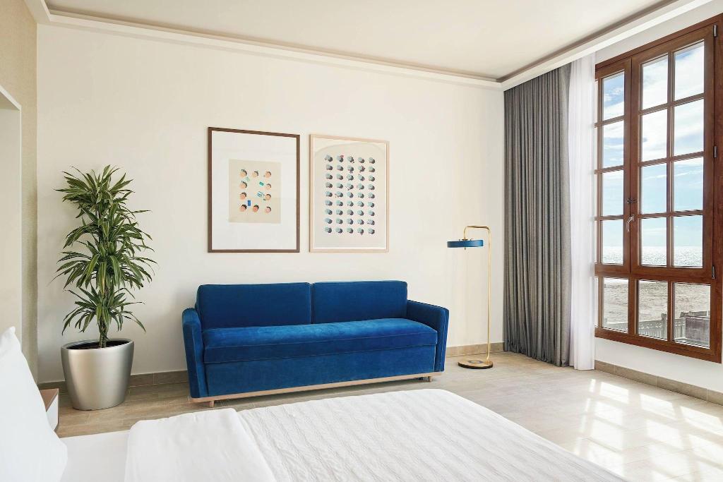 hotel-thumb
