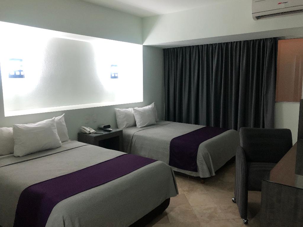 We Hotel Aeropuerto