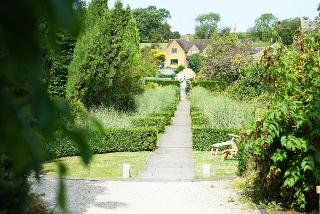 Cotswold House