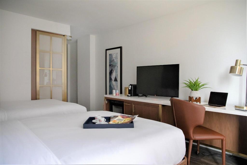 Le Meridien Essex Chicago