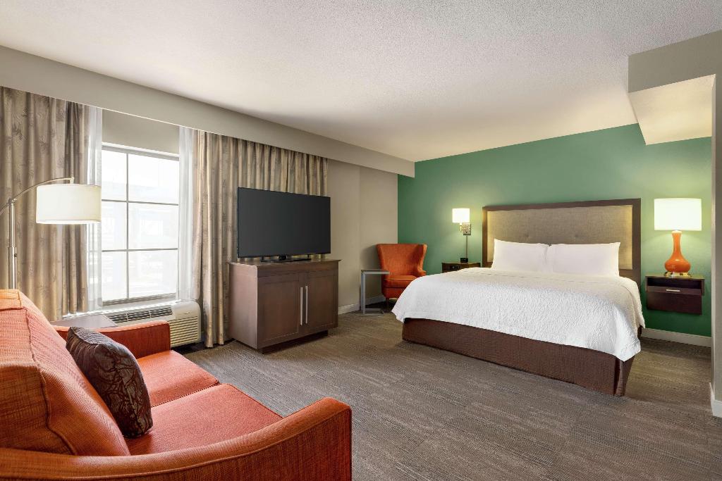 Hampton Inn & Suites New Orleans-Convention Center