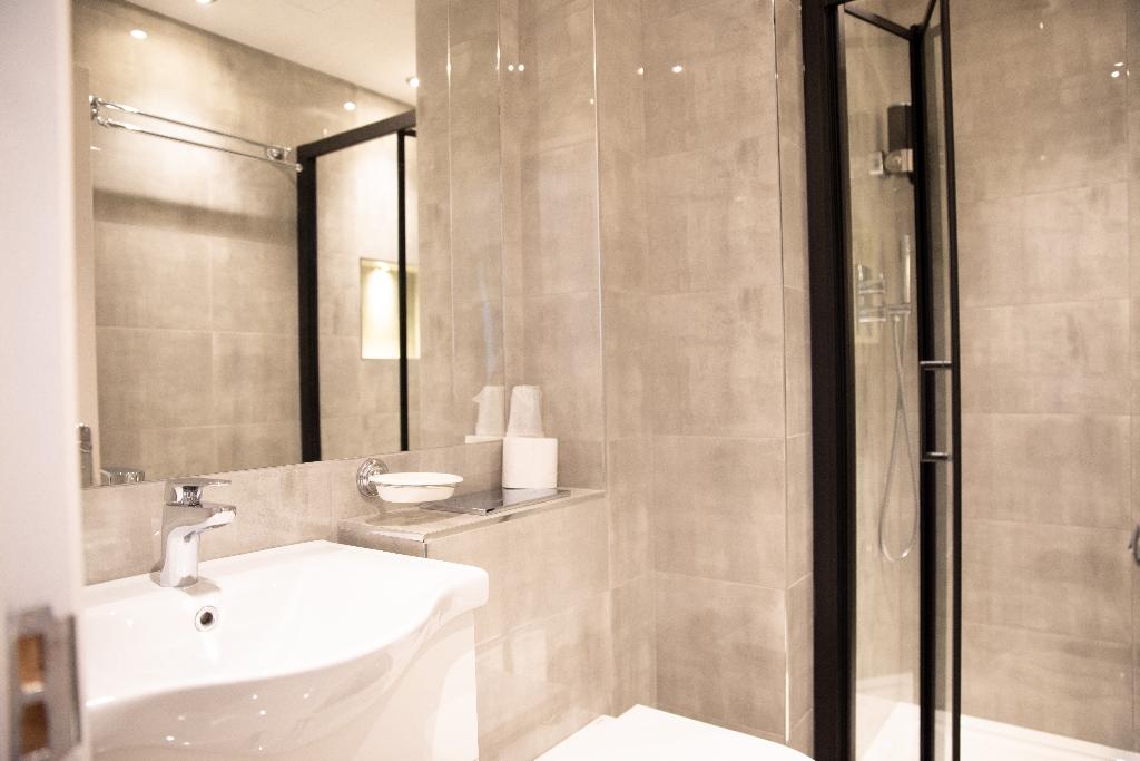 Hotel Reem Hotel, Großbritannien, London. Großes 1