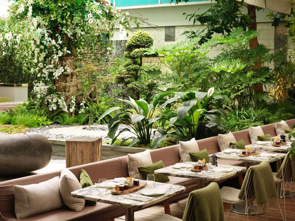 Sanderson London photo 19