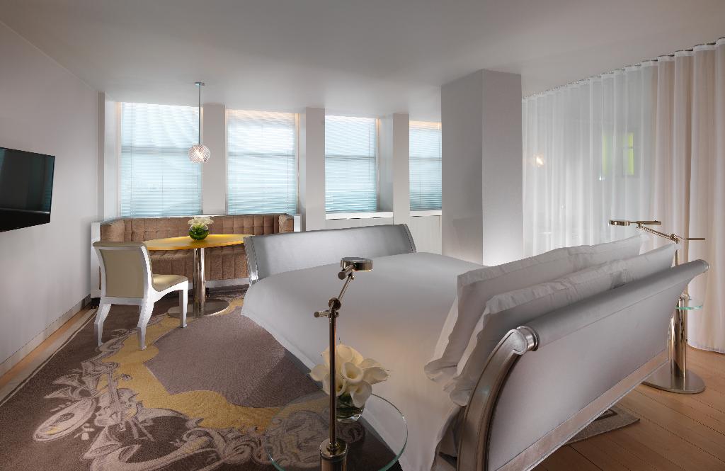 Sanderson London photo 43