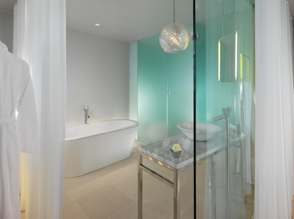 Sanderson London photo 46
