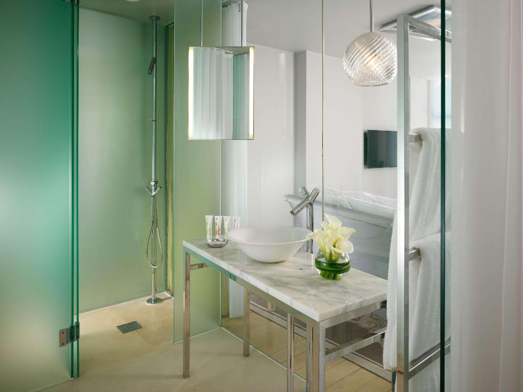 Sanderson London photo 72