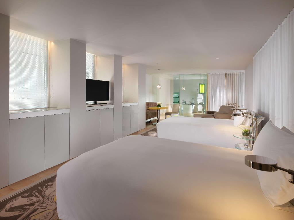 Sanderson London photo 51