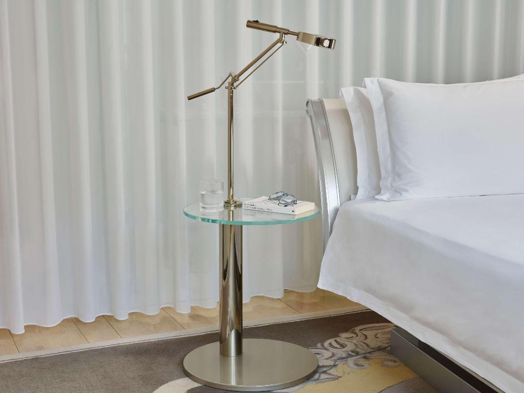 Sanderson London photo 75