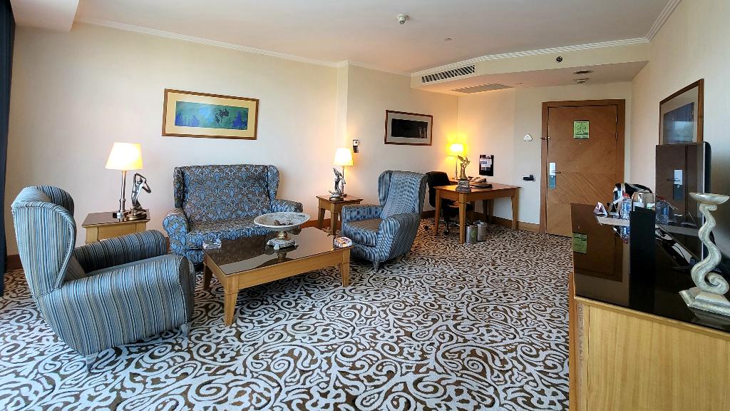 hotel-thumb