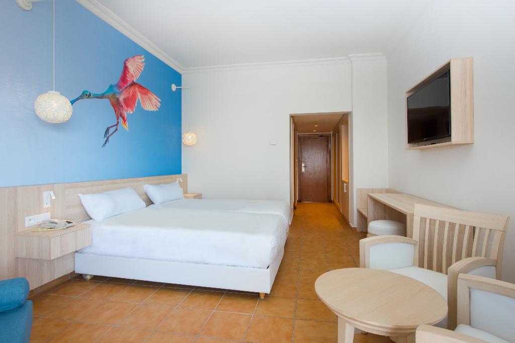 hotel-thumb