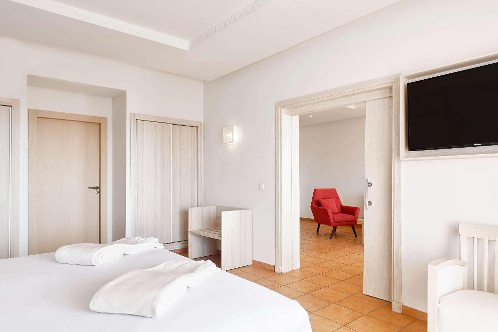hotel-thumb