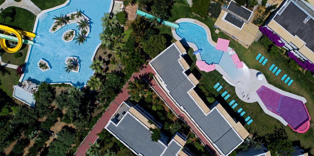 Out Of The Blue Resort photo 168
