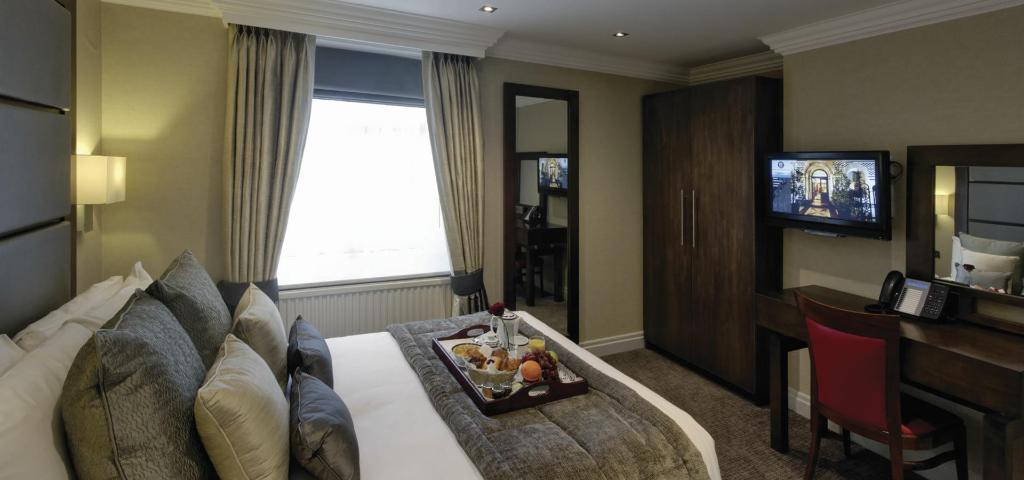 Gem Langham Court