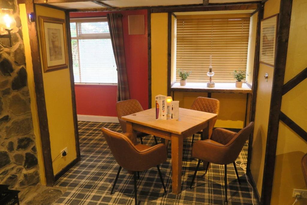 Inn at Lathones - Bar
