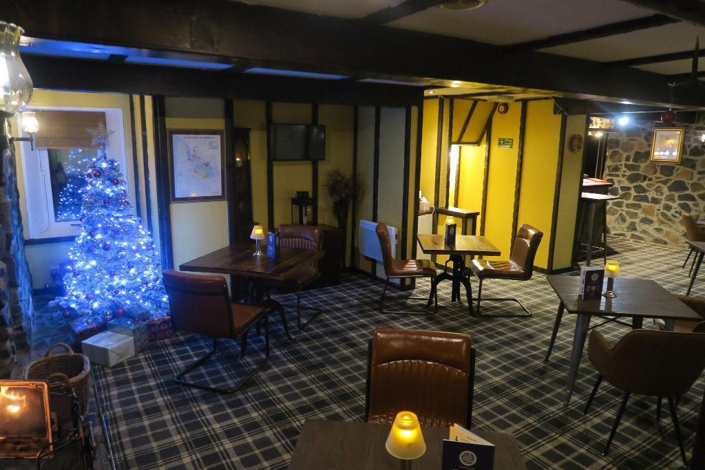 Inn at Lathones - Bar