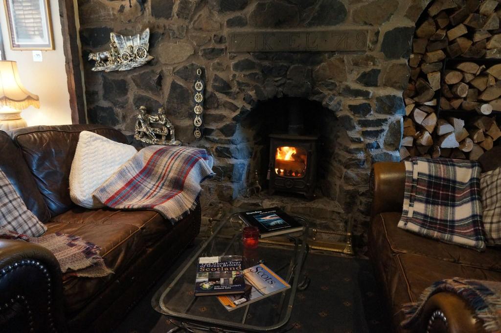 Inn at Lathones - Lobby