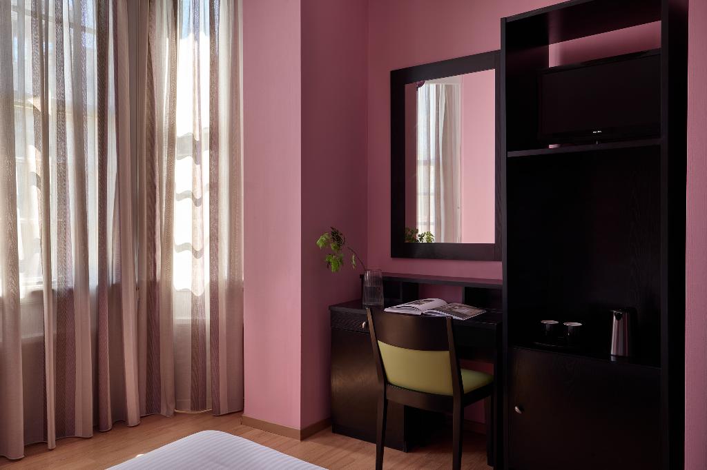 Delphi Art Hotel photo 32