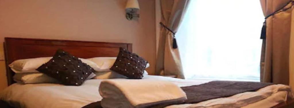 Town House Hotel 