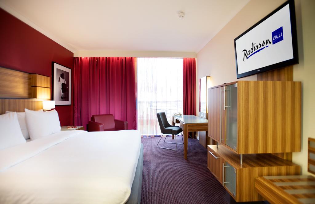 Radisson Blu Hotel London Stansted Airport en Essex (condado) Radisson Blu Hotel London Stansted Airport en Essex (condado)