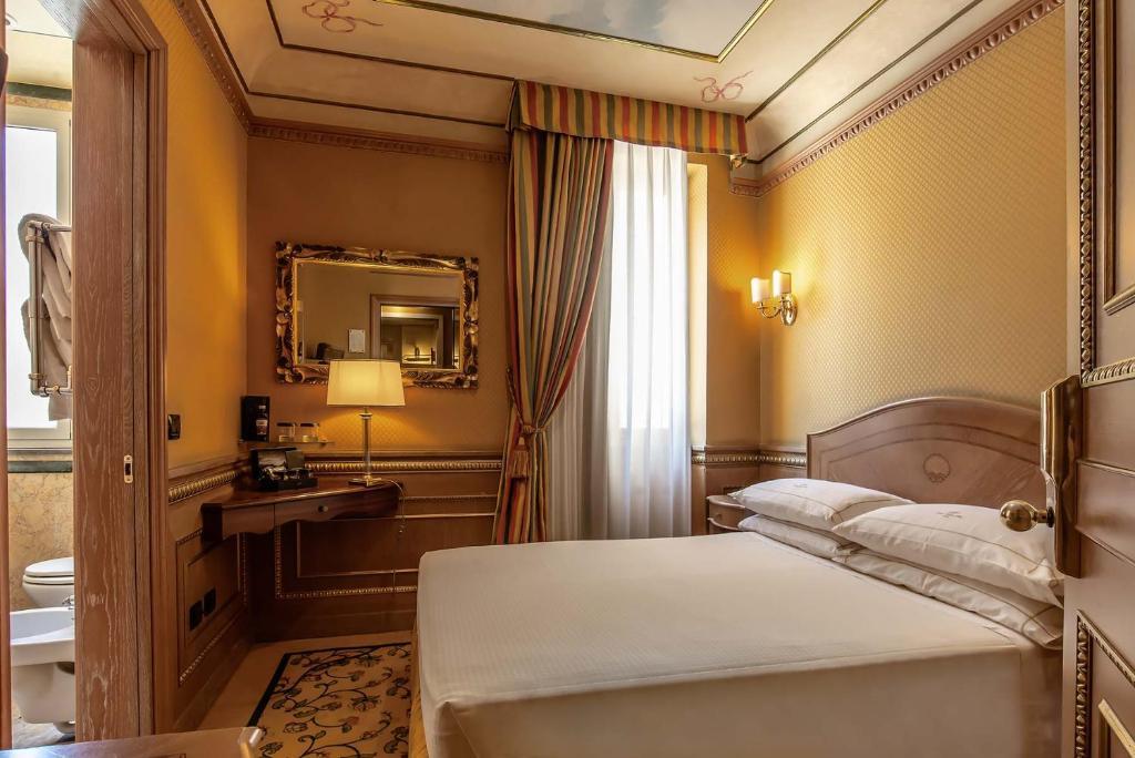 River Palace Hotel