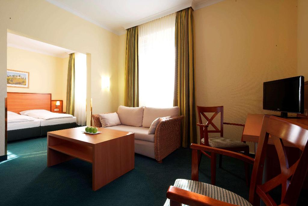 hotel-thumb